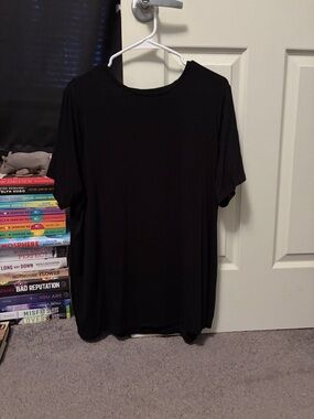 Old Navy Black Short-Sleeve Crew Neck T-Shirt